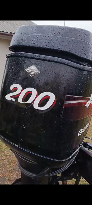 Катер с двигателем Mercury 90