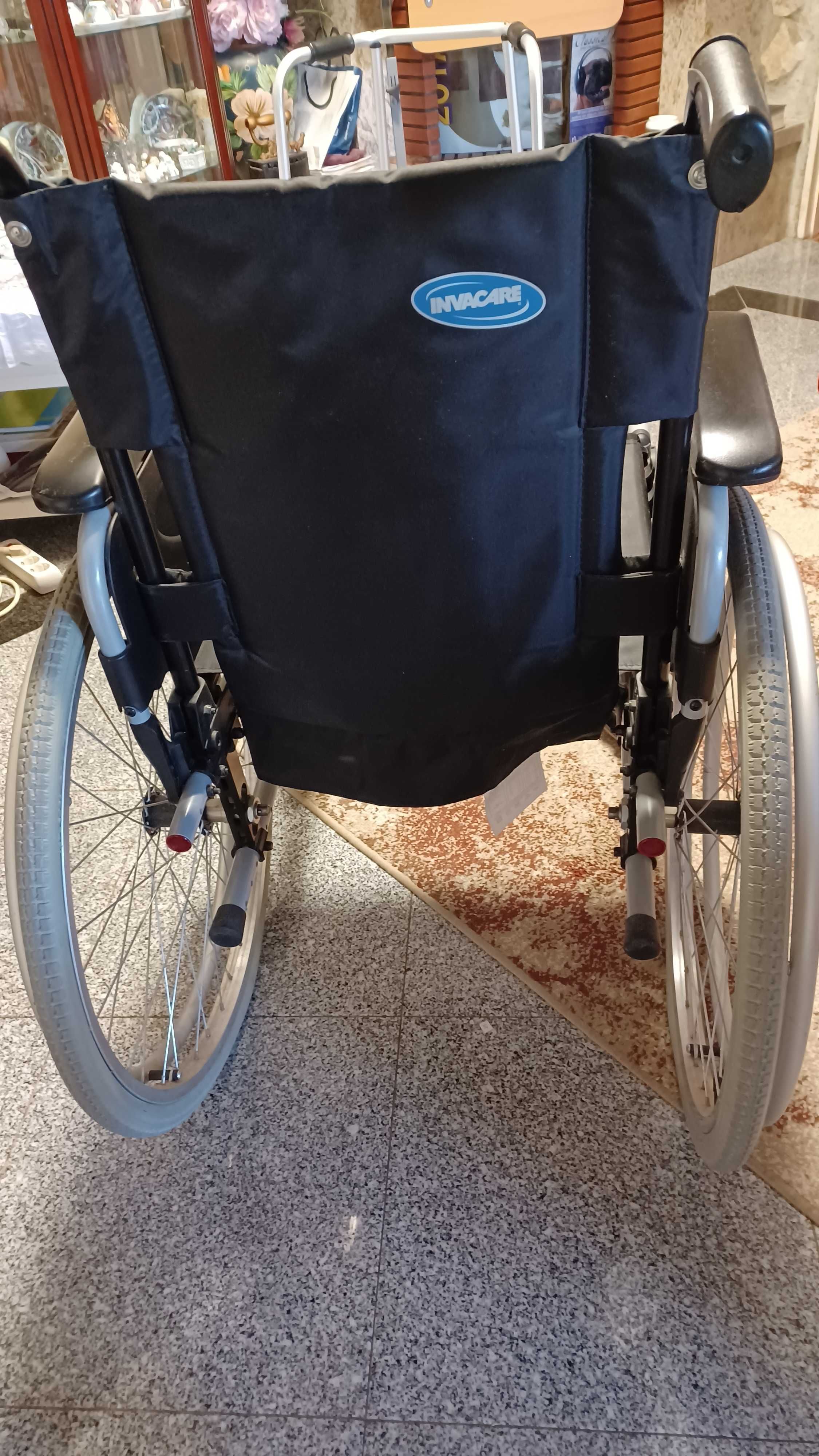cama articulada eléctrica com comando + colchão antiescaras eléctrico