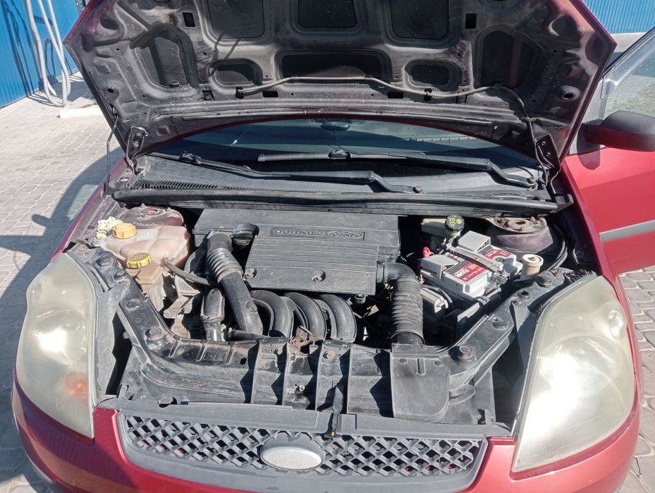 Форд Fiesta. Возможен обмен.