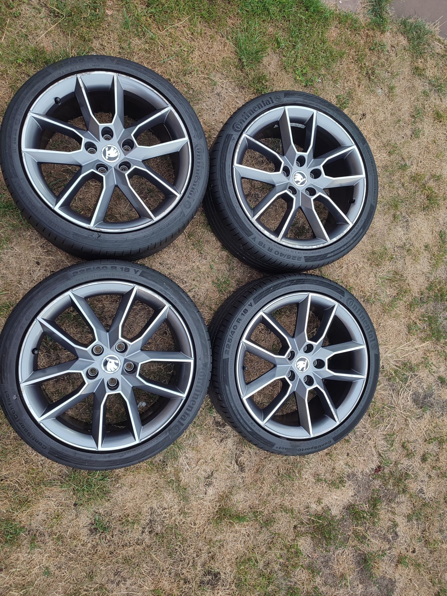 Koła 18 cali Skoda Octavia RS Superb Gemini  Opony letnie 225/40r18