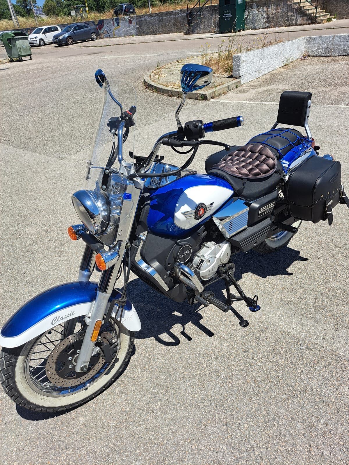 UM Renegade Commando Classic  Deluxe