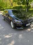 Автомобіль Mercedes Benz