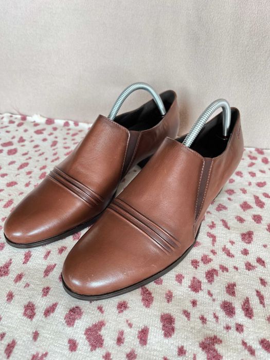 Skórzane półbuty damskie Sioux rozm. 8 G