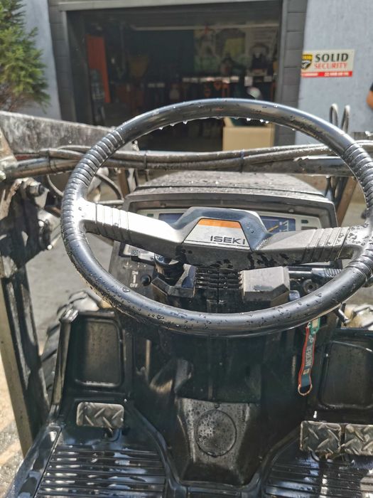 Iseki TU 197 F mini traktorek japoński 4x4