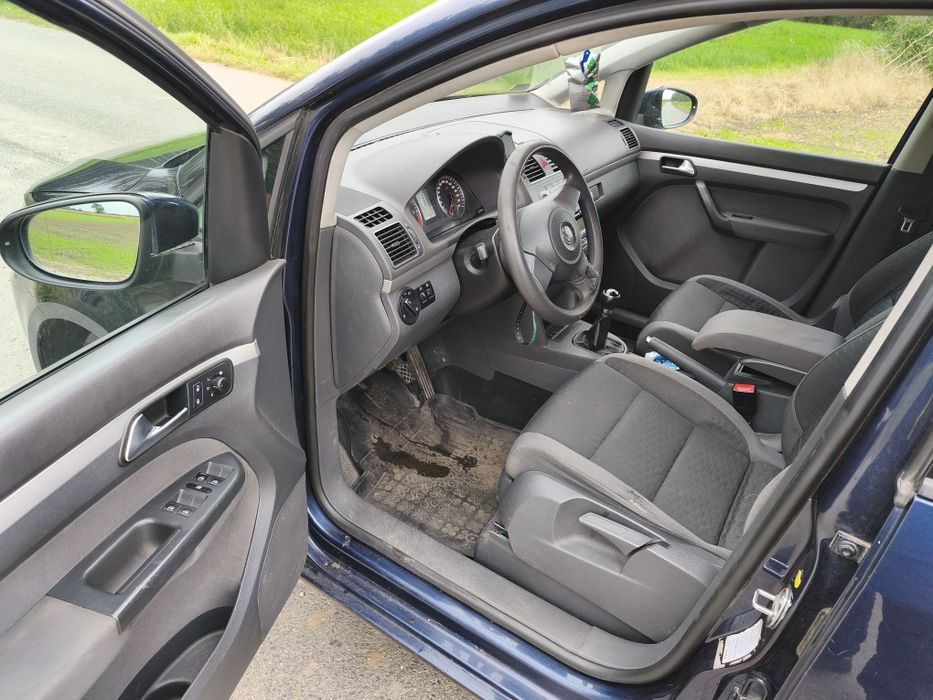 VW Touran 1.6tdi 105km 6cio biegowa skrzynia