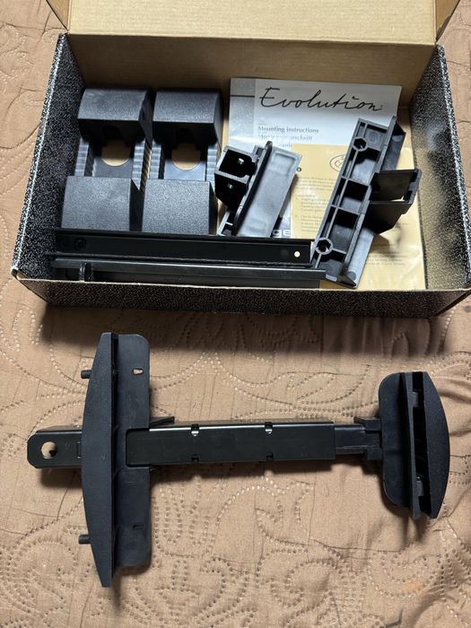 Кронштейн для колонок, кріплення  для акустики Vogels VLB 200 B