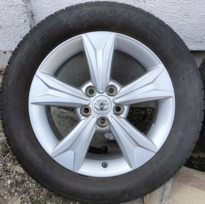 Felgi aluminiowe i opony zimowe Toyota CH-R 6,5x17 ET45 5x114,3