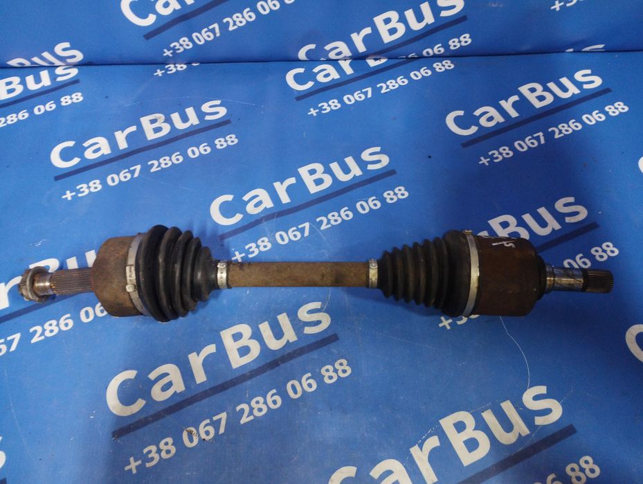 Піввісь передня ліва  Vito 447 Приводной вал шрус левый Вито447
