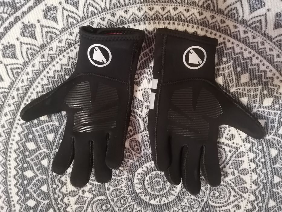 Велосипедные, вратарские перчатки Endura на мальчика 9-10лет,р.140-146