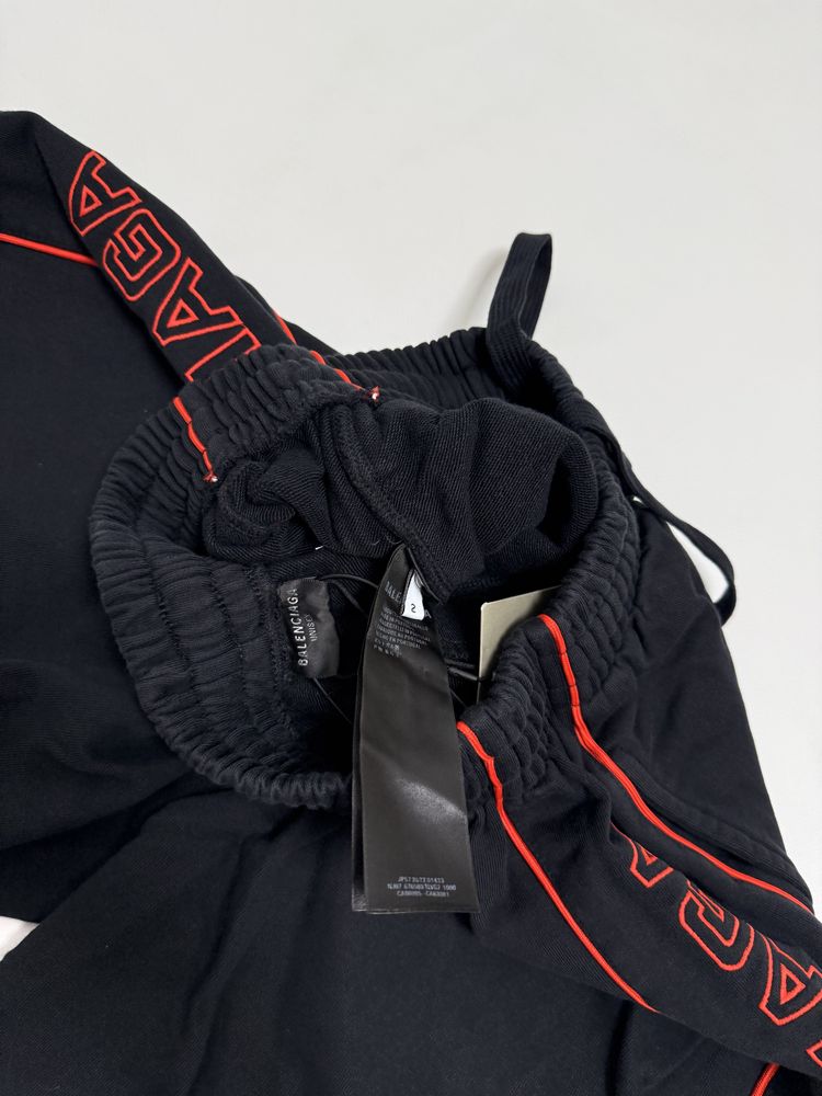 шорты Balenciaga Logo strips red S M L