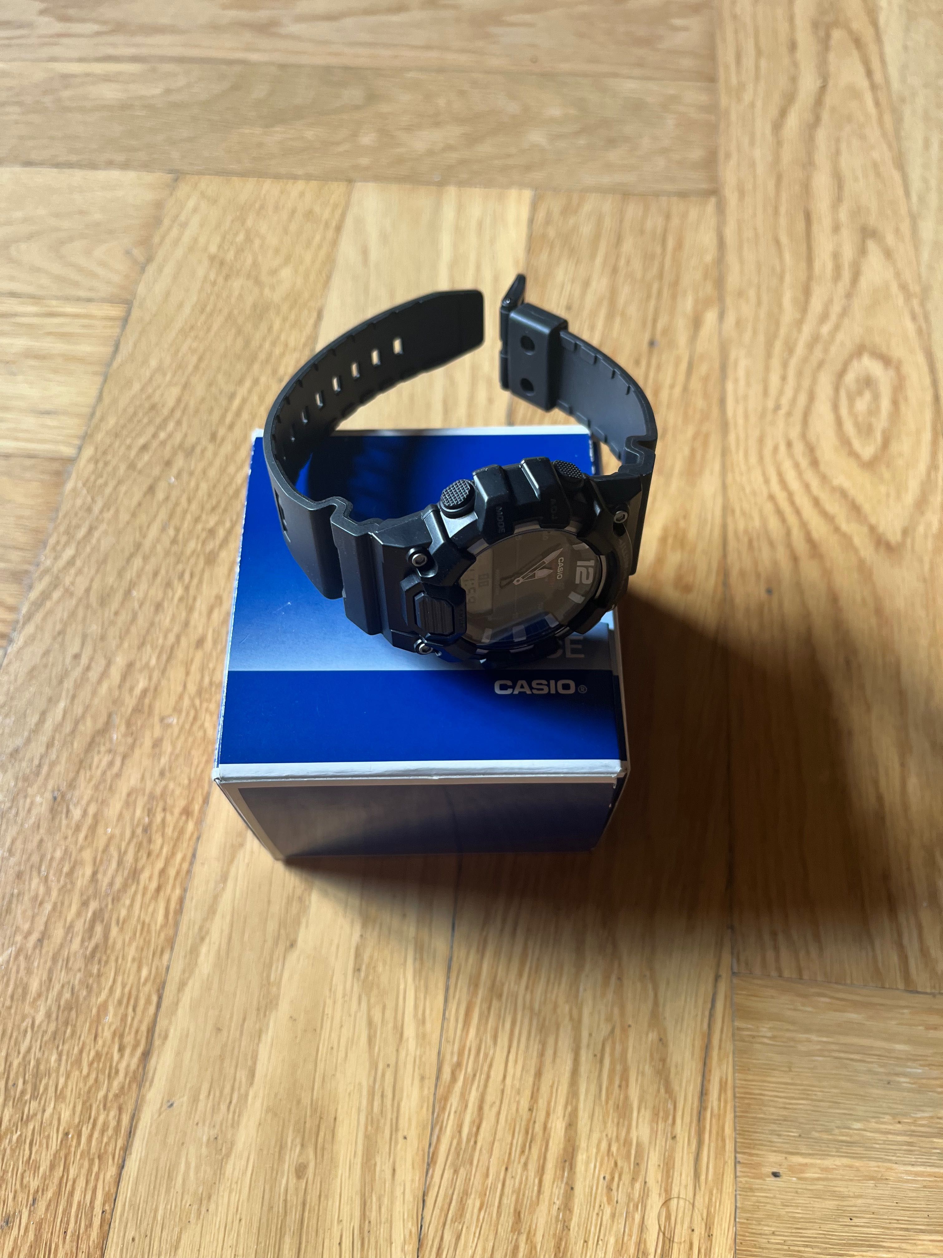 Zegarek CASIO HDC-700