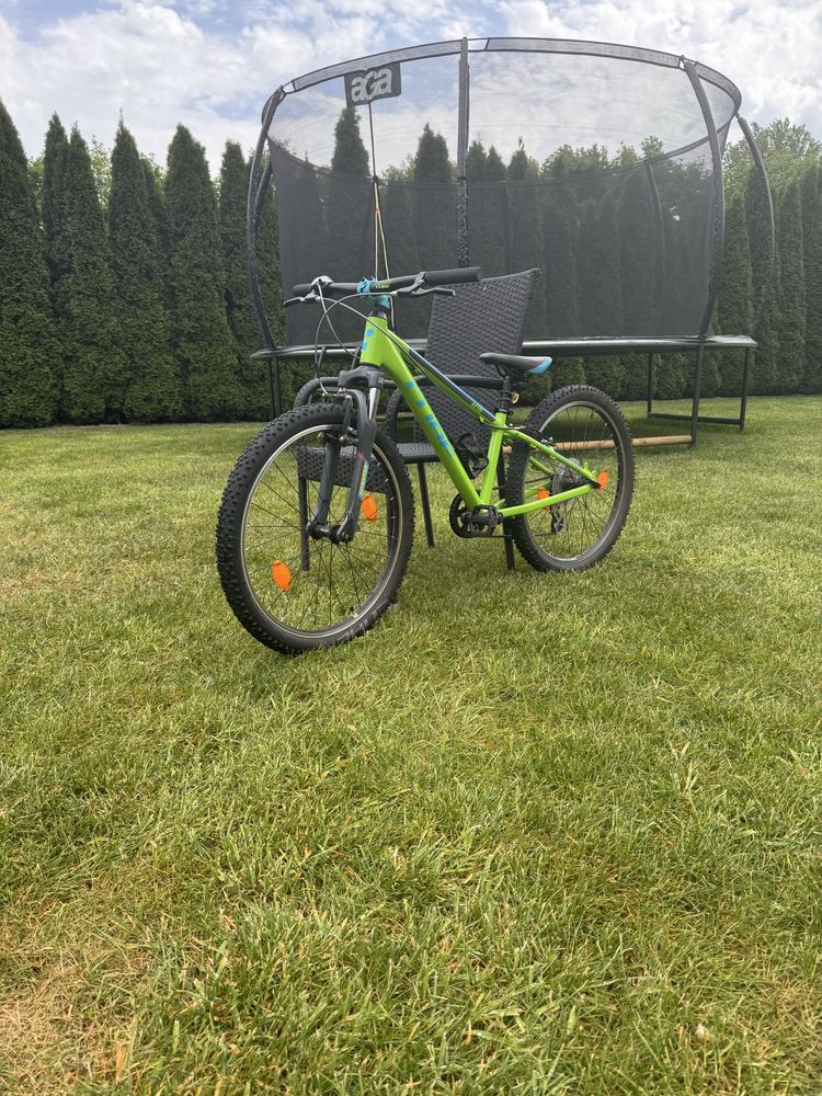 Rower Cube Acid 240