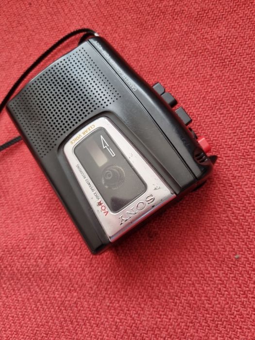 Magnetofon SONY gra nagrywa przewija STAN BD