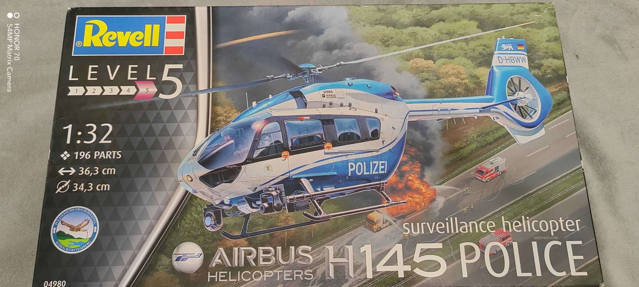 Revell model helikoptera Airbus H145 Police skala 1:32