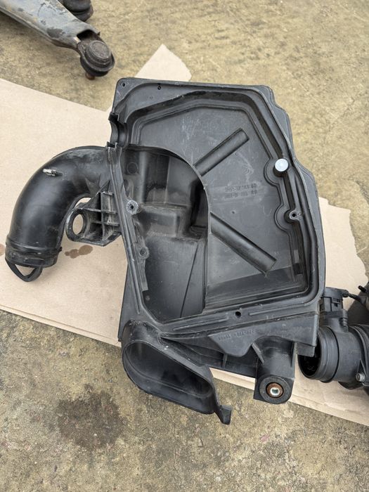 3M51-9F763 r8 корпус фільтра форд