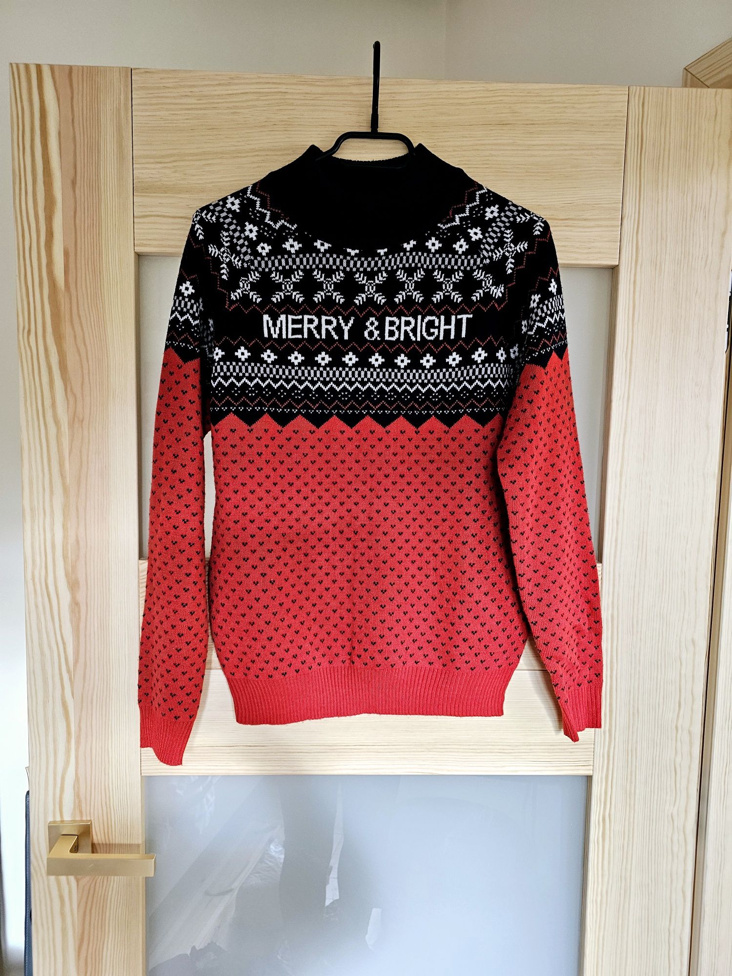 Nowy sweter świąteczny s 36 Avenue