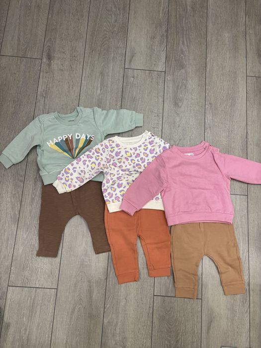 Костюм спортивний на дівчинку