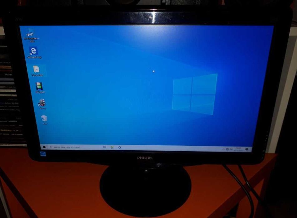 Komputer stacjonarny gratis monitor philips 19 cali led