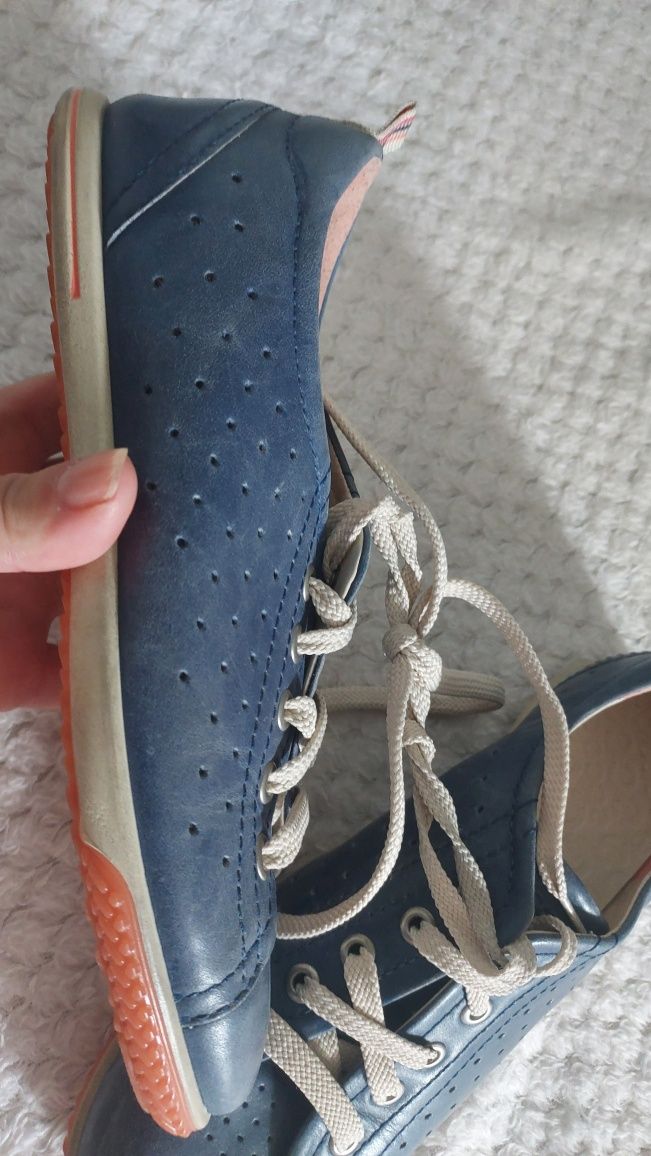 Skórzane buty ecco rozmiar 36