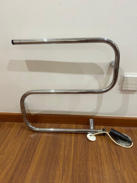 Toalheiro elétrico cromado Dimplex S50C