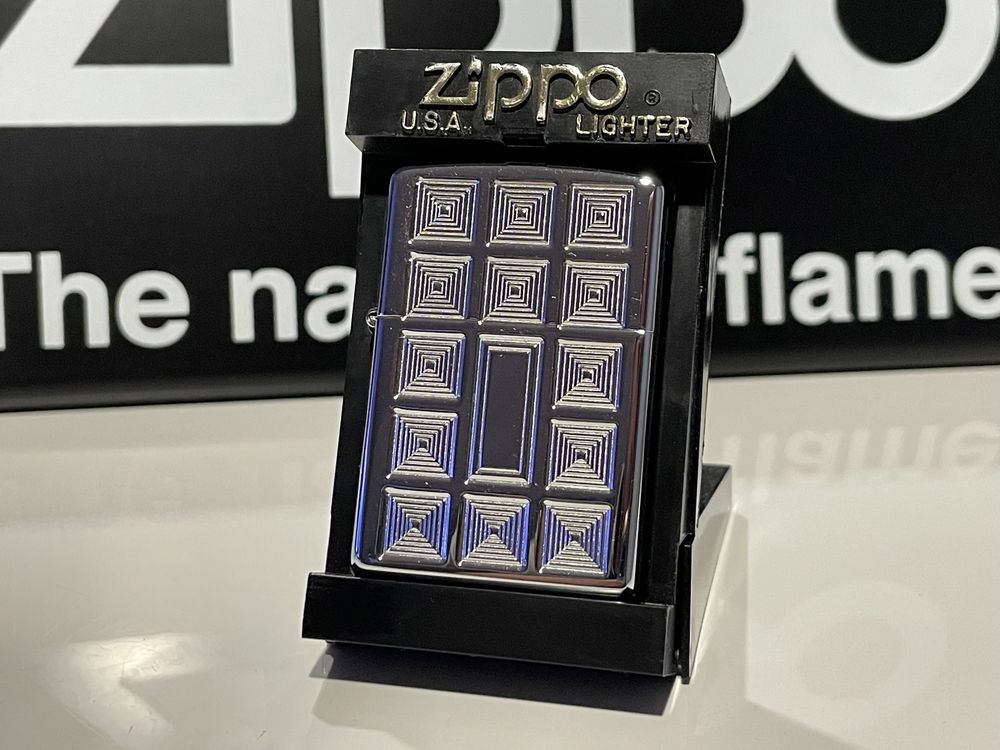 Zapalniczka Zippo 2002, Infinite Dimensions, High Polish Chrome