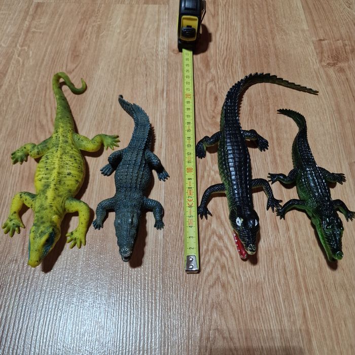 Figurki do zabawy , kolekcjonerskie , Krokodyle