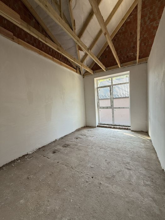 Таунхаус Буча РОЗСТРОЧКА Газ