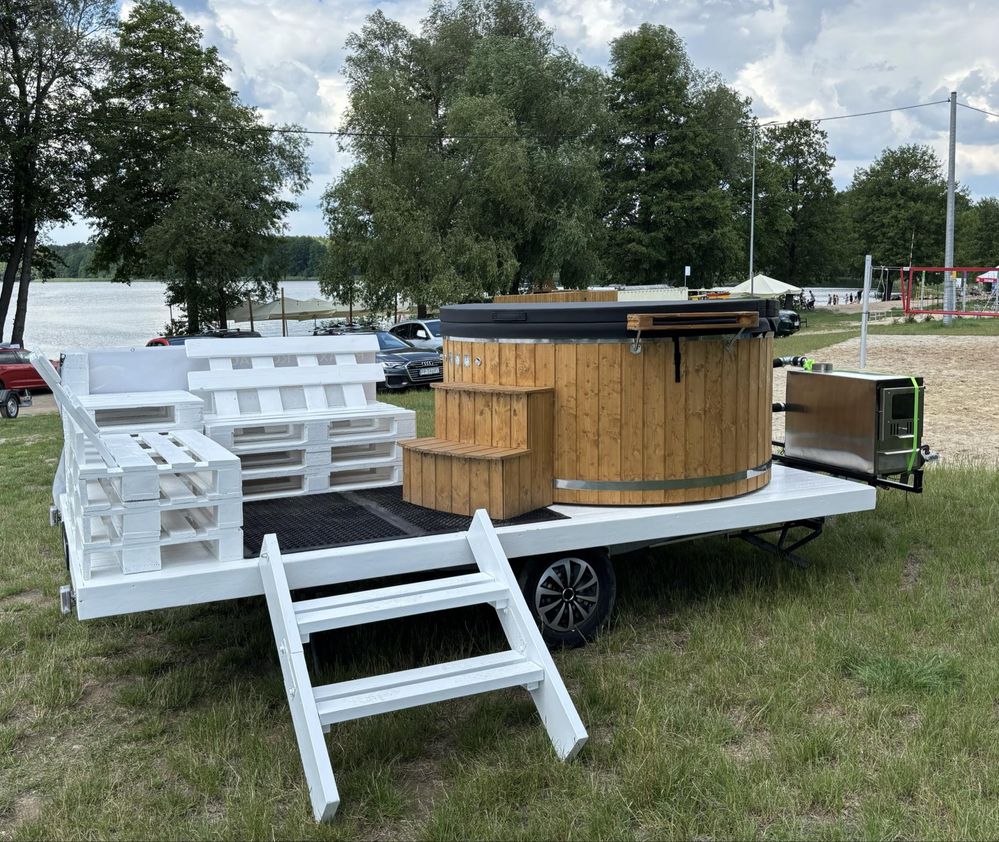 Mobilna Sauna i  jacuzzi 8 osobowe  duze  bala morsowanie zimna beczka