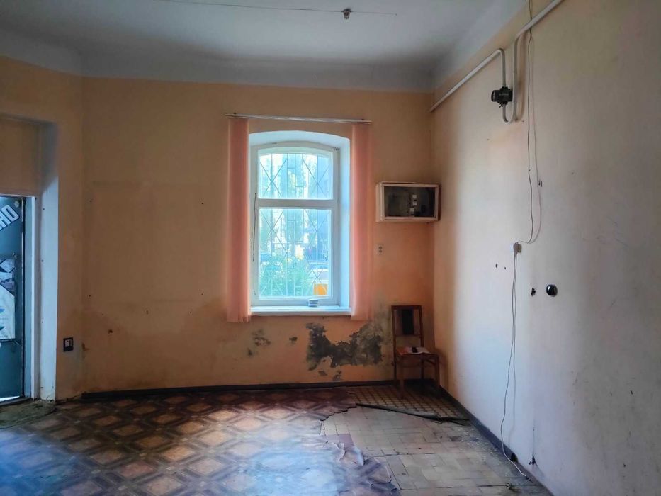 Нежитлові приміщення, площею 26,8 кв.м, м.Полтава