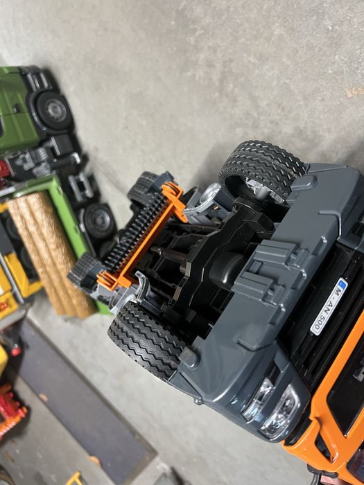 Bruder MAN scania mercedes Zamiatarka do ulicy