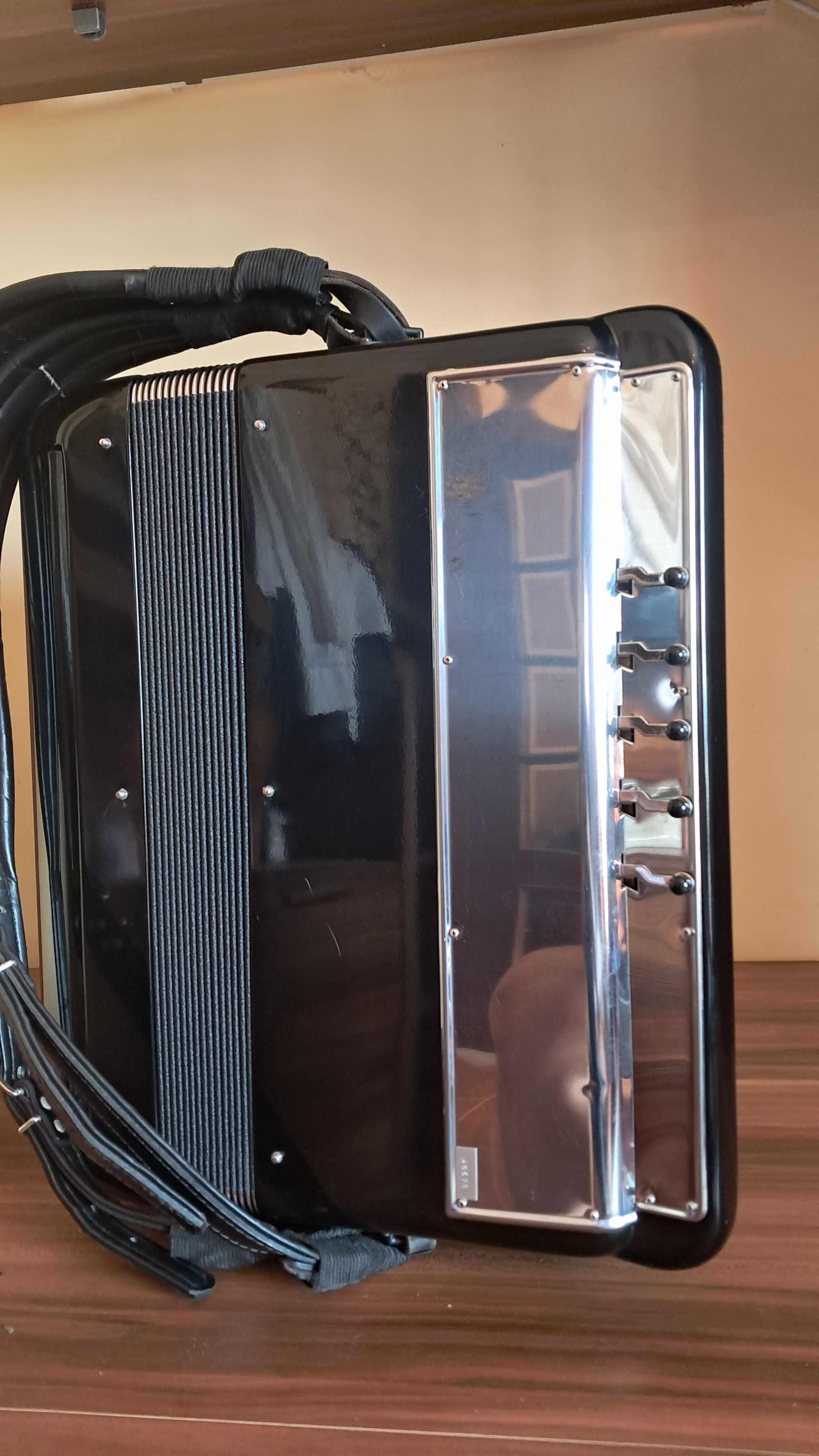 Acordeão Cavagnolo Vedette 10