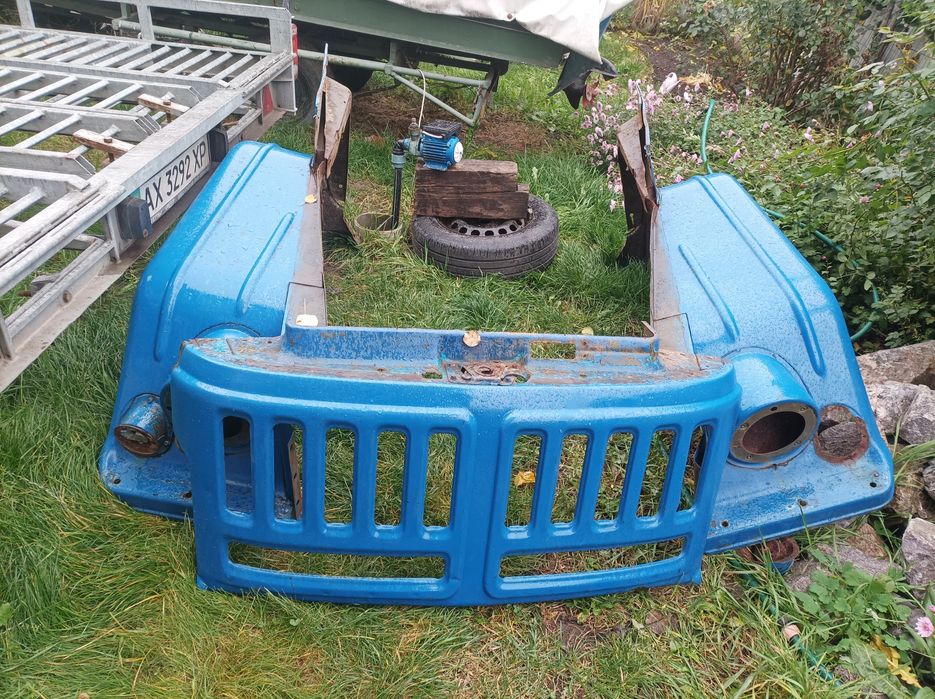 Продам крылья морду капот зил 131