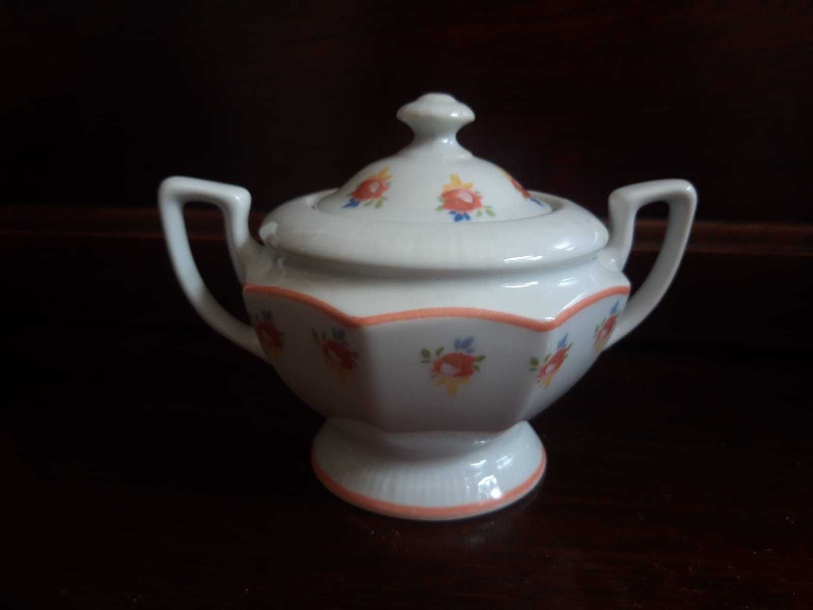 Porcelanowa Cukiernica