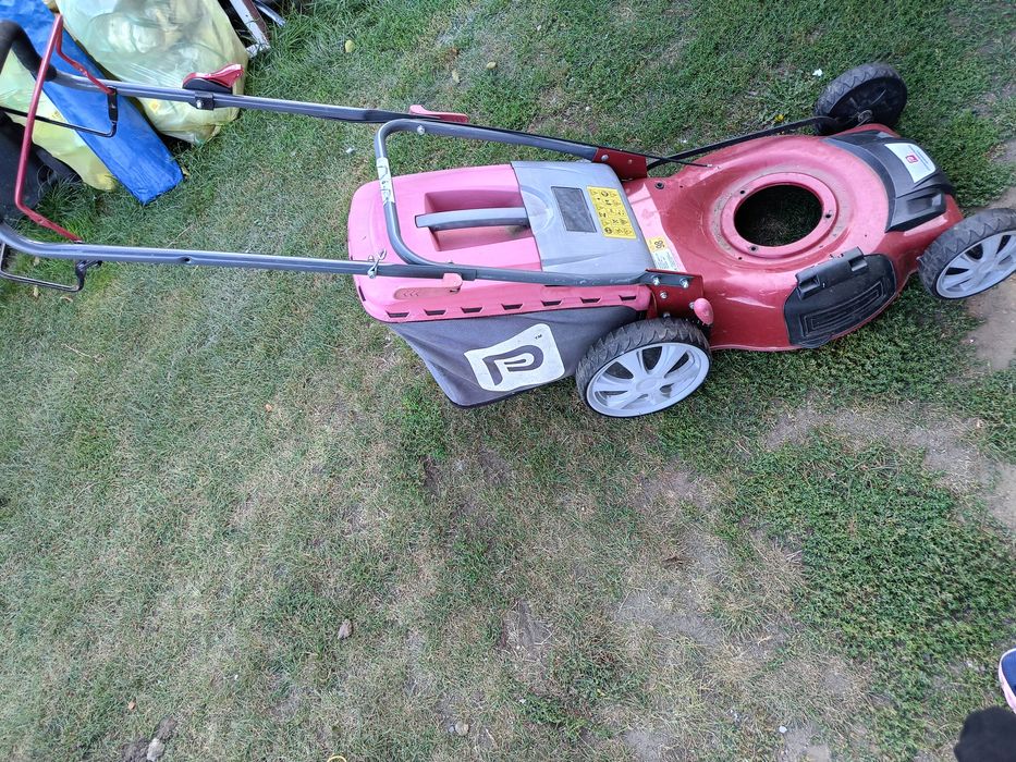 Laweta do kosiarki spalinowej Kosiarka spalinowa z napędem Performance