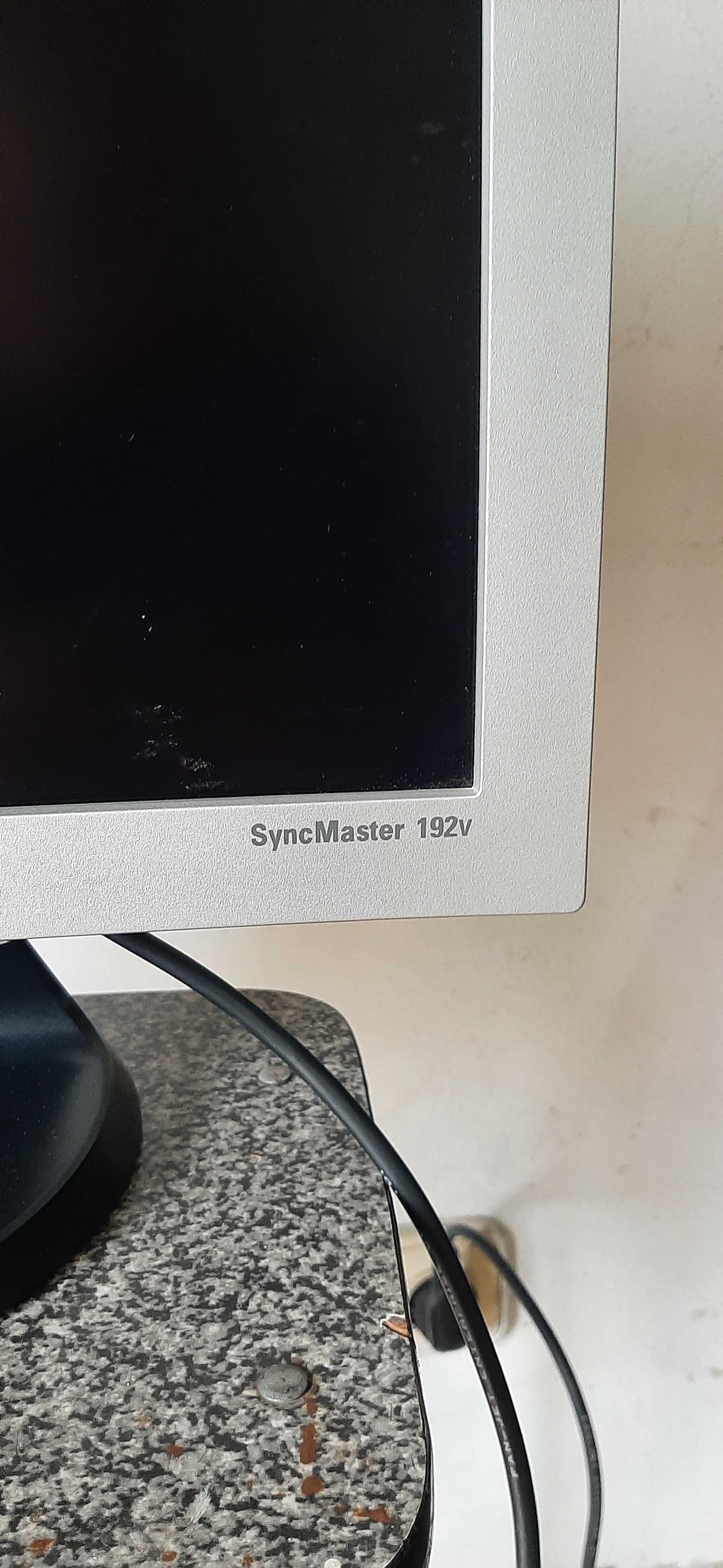 Samsung SyncMaster 192