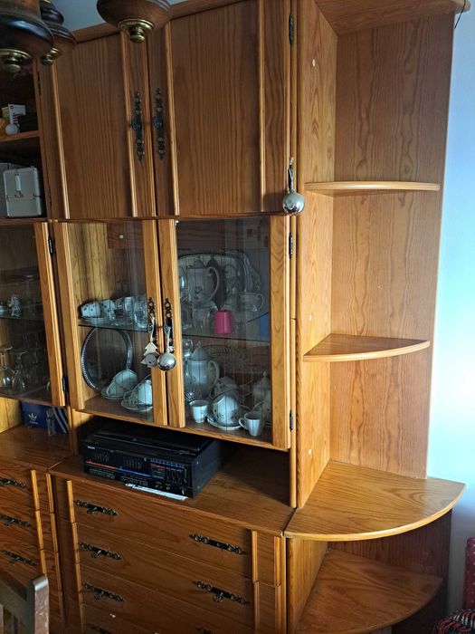 3 Armários para sala de jantar com vitrine