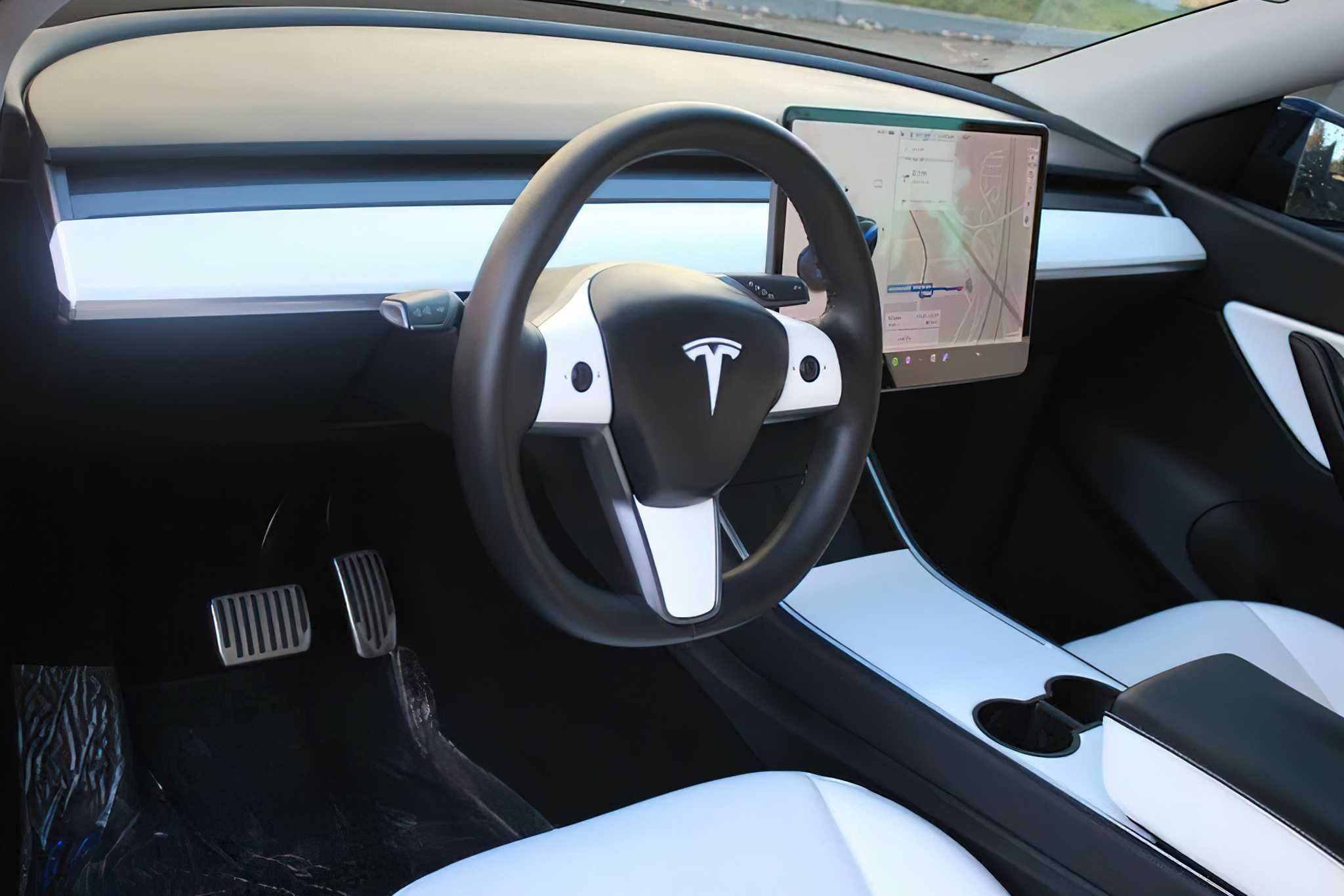 Tesla Model Y  2020