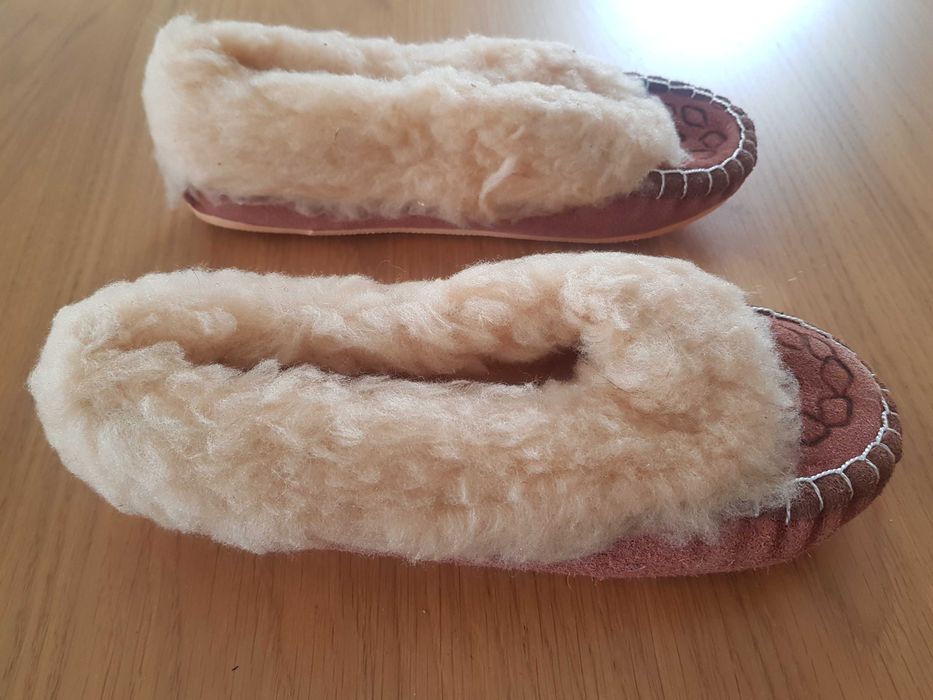 Kapcie góralskie damskie z futerkiem rozmiar 36.