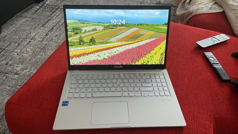 Portátil ASUS F515EA (i7, SSD, 8GB RAM) – Excelente estado!