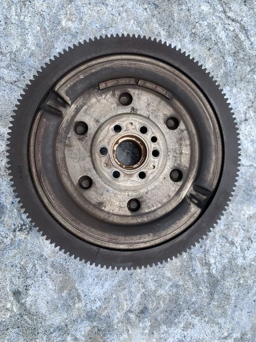 Продам б/у маховик на citroen c4 Сітроен С4 Дизель 1,6, e-hdi 2012 рік