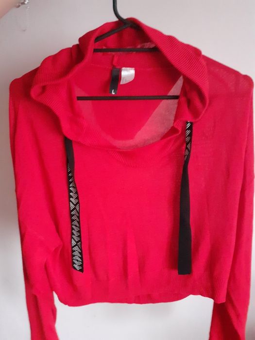 Czerwona sweterkowa bluza H&M