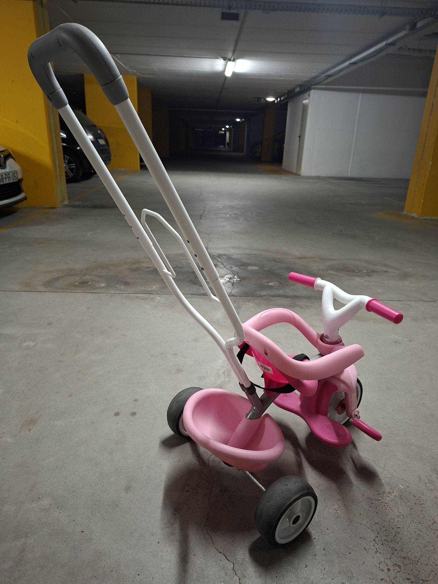 Triciclo  smoby.