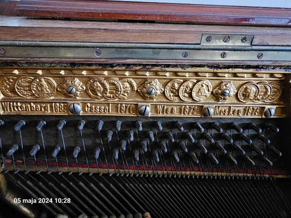 Pianino do renowacji Ed. Seiler.