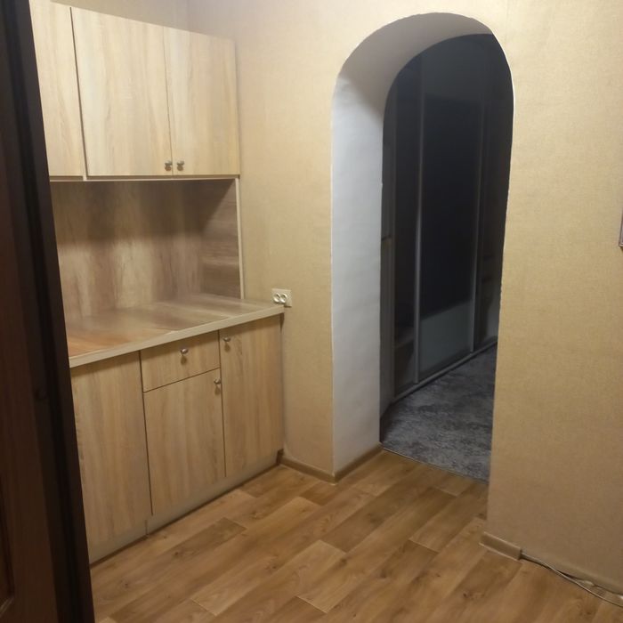 Сдаю комнату в общежитии,в центре