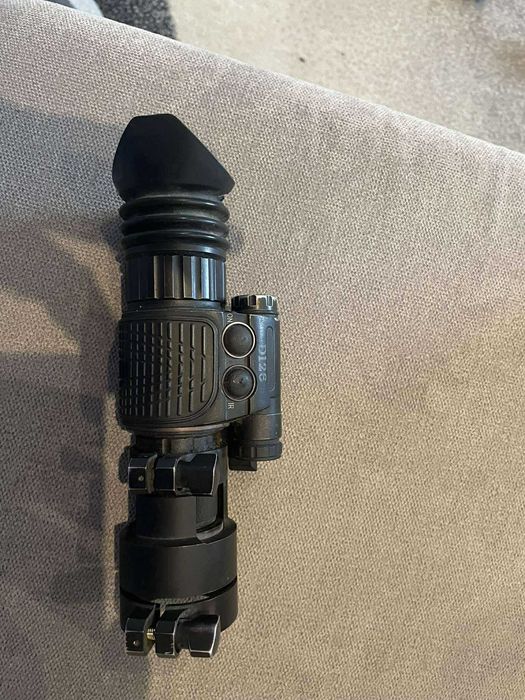 nasadka noktowizyjna Dipol D126H