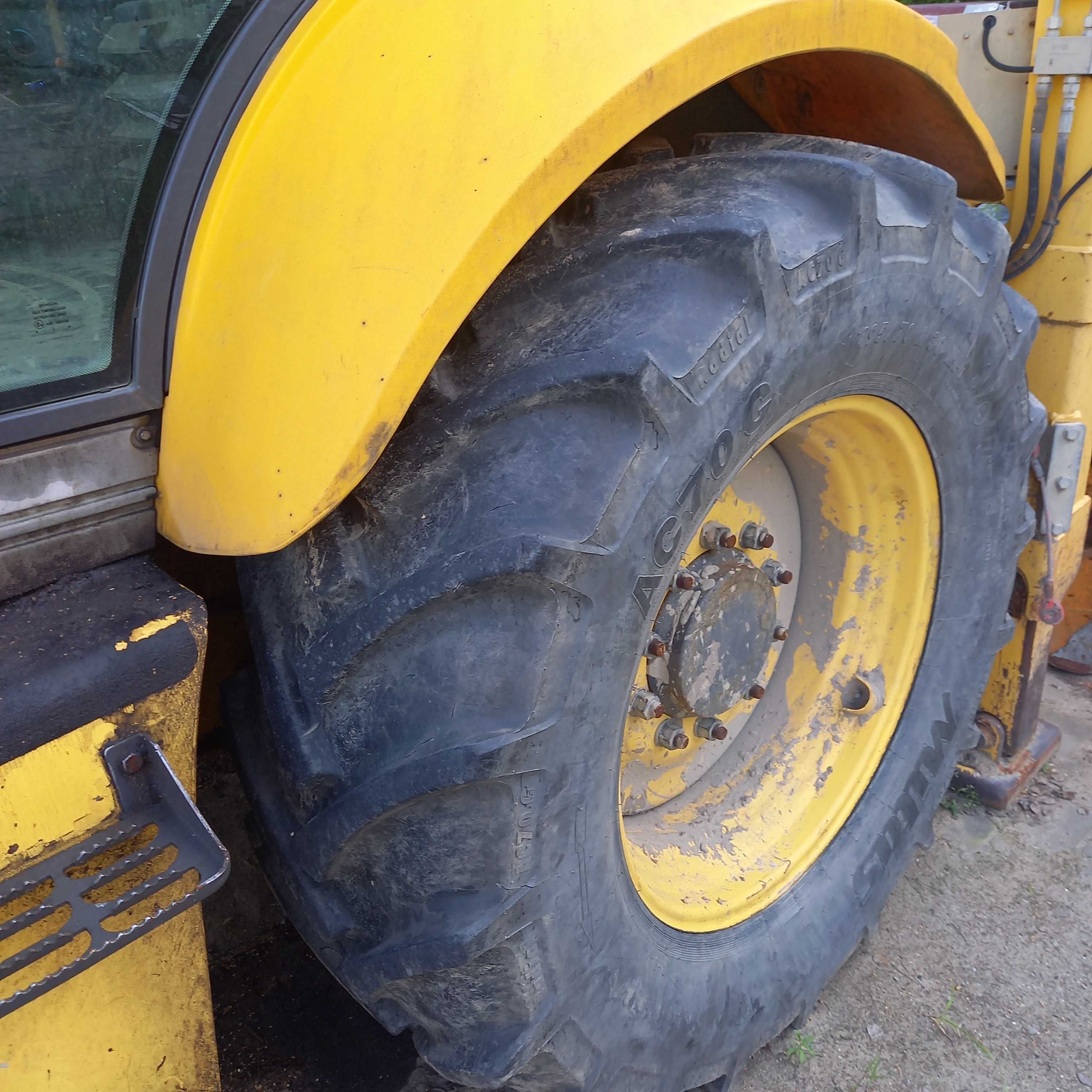 Sprzedam KOPARKO ŁADOWARKĘ NEW HOLLAND B110 C. w dobrym stanie