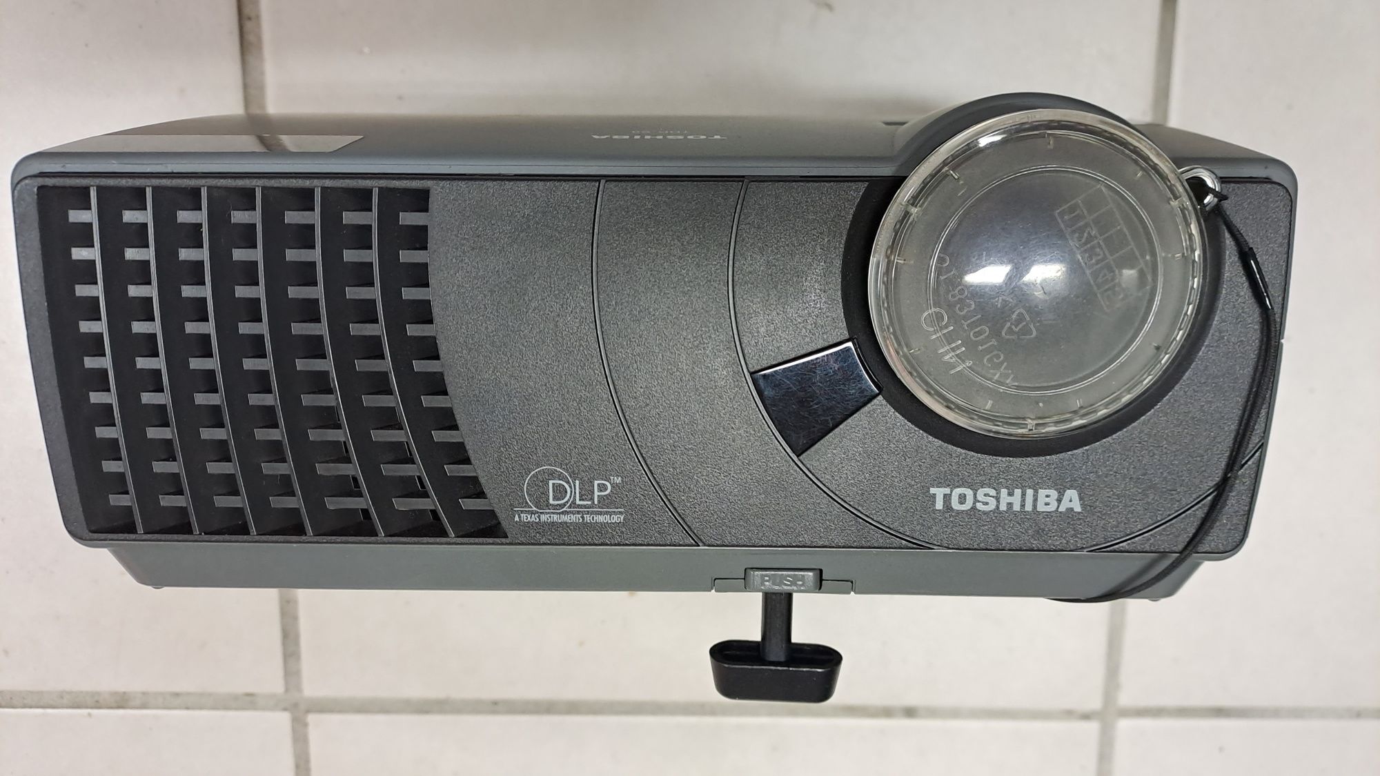 Projetor Toshiba TDP-S8