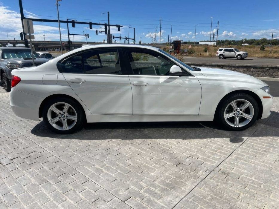 BMW 3 Series 328i xDrive      2015
