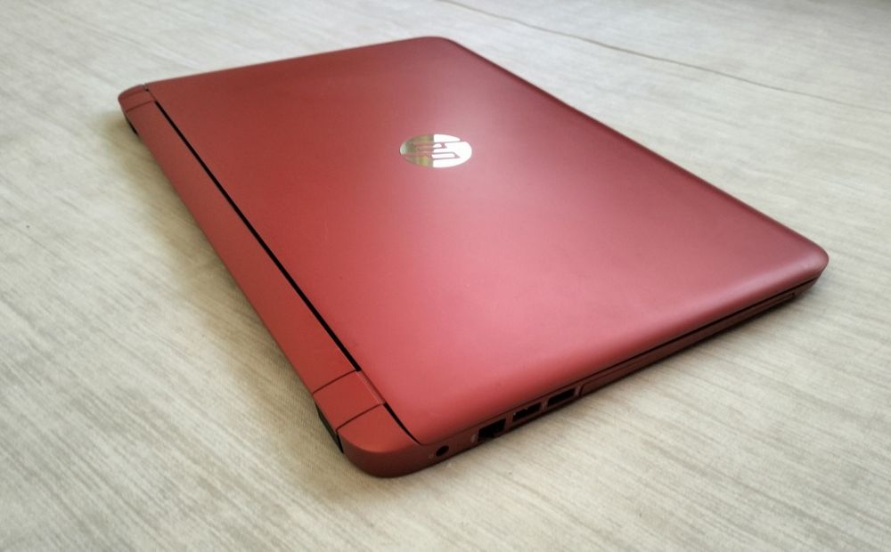 HP  сенсорный/4 ядра /ram 8/HDD 1 trb/две видеокарты