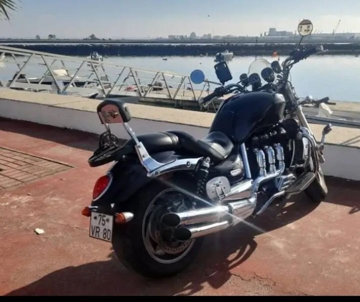 Triumph rocket iii